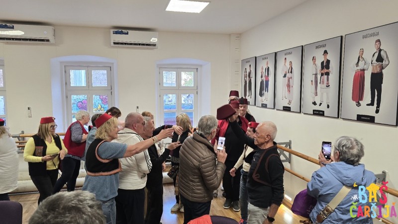 KONCERTI SVE BOJE TRADICIJE